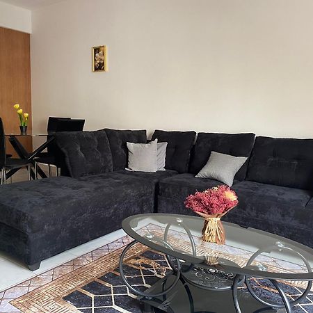 Apartamento T2 Equipado E Aconchegante. برايا المظهر الخارجي الصورة