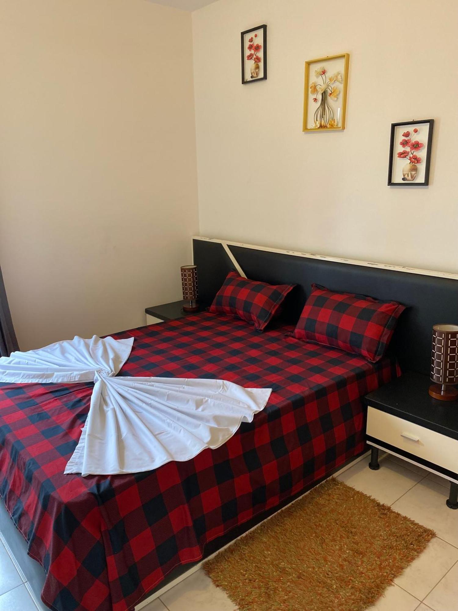 Apartamento T2 Equipado E Aconchegante. برايا المظهر الخارجي الصورة