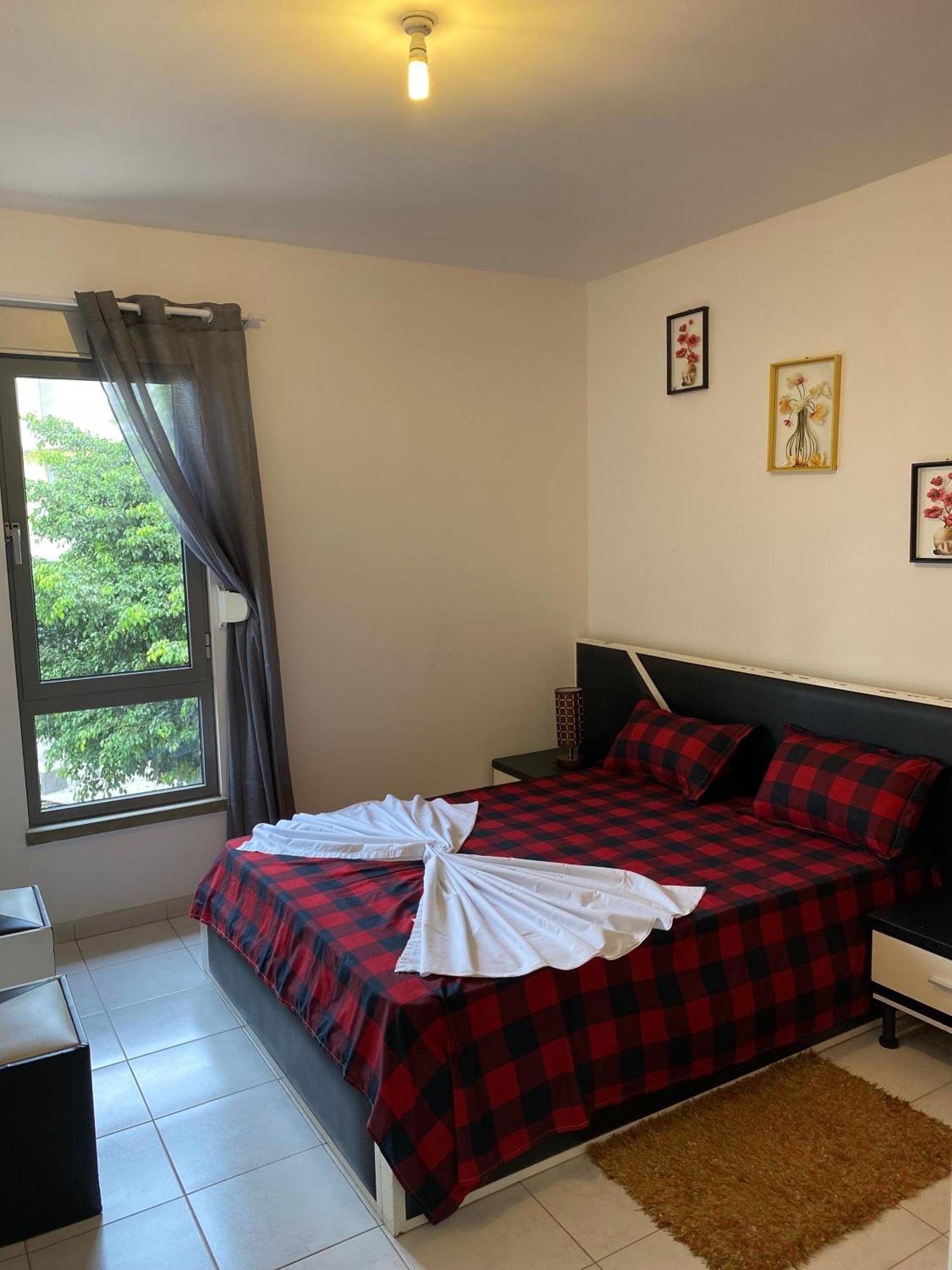 Apartamento T2 Equipado E Aconchegante. برايا المظهر الخارجي الصورة