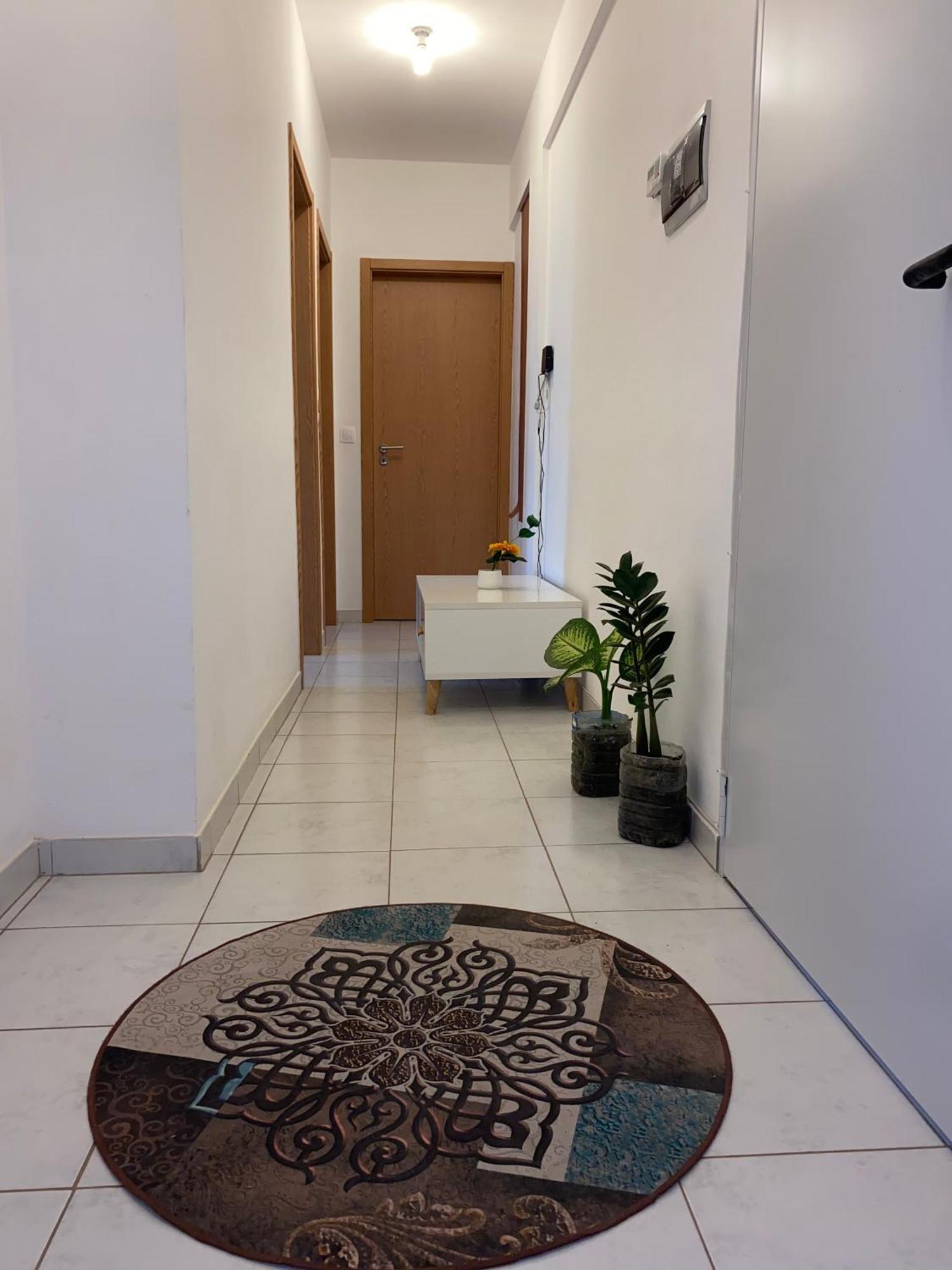 Apartamento T2 Equipado E Aconchegante. برايا المظهر الخارجي الصورة