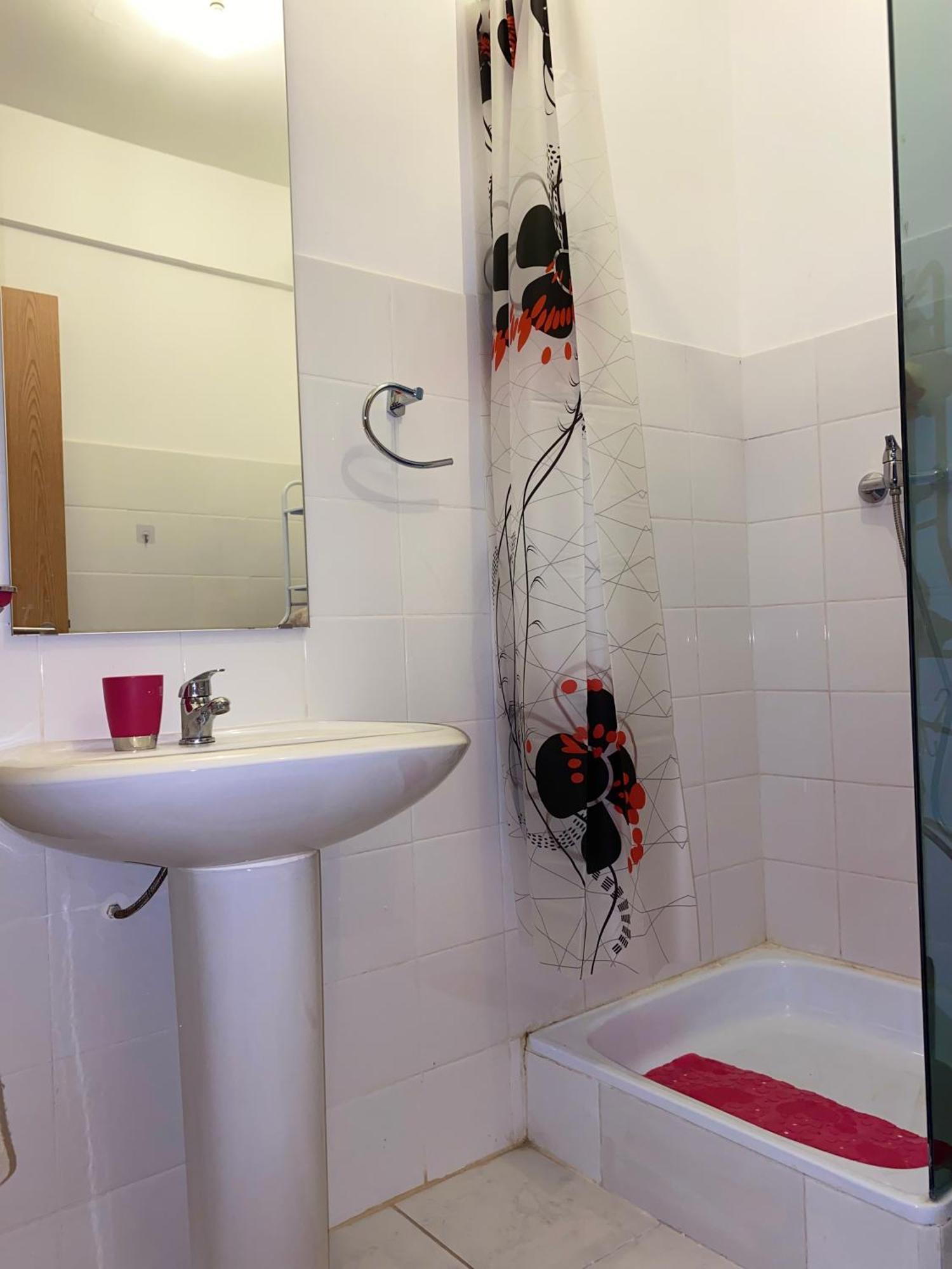 Apartamento T2 Equipado E Aconchegante. برايا المظهر الخارجي الصورة