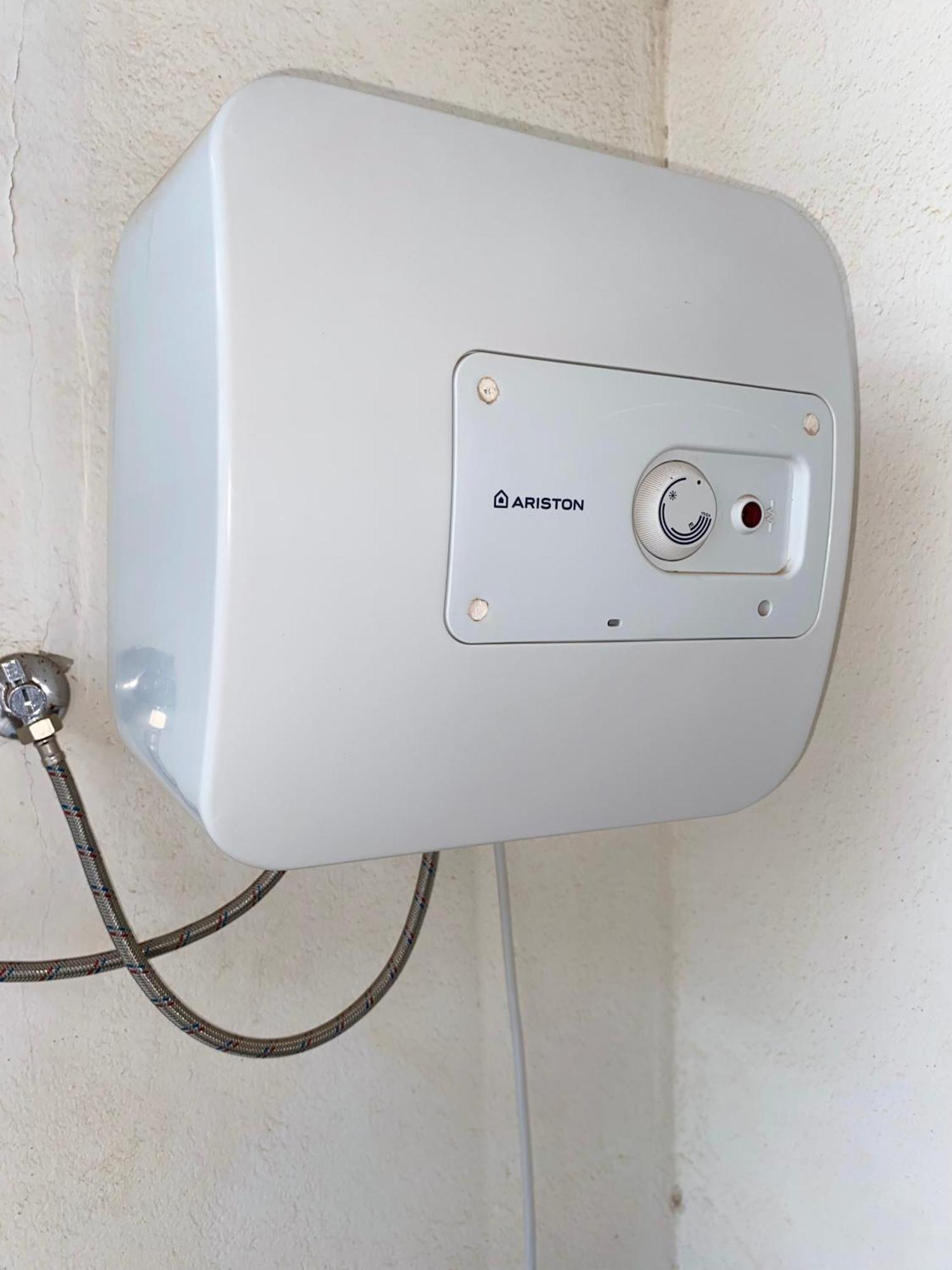 Apartamento T2 Equipado E Aconchegante. برايا المظهر الخارجي الصورة
